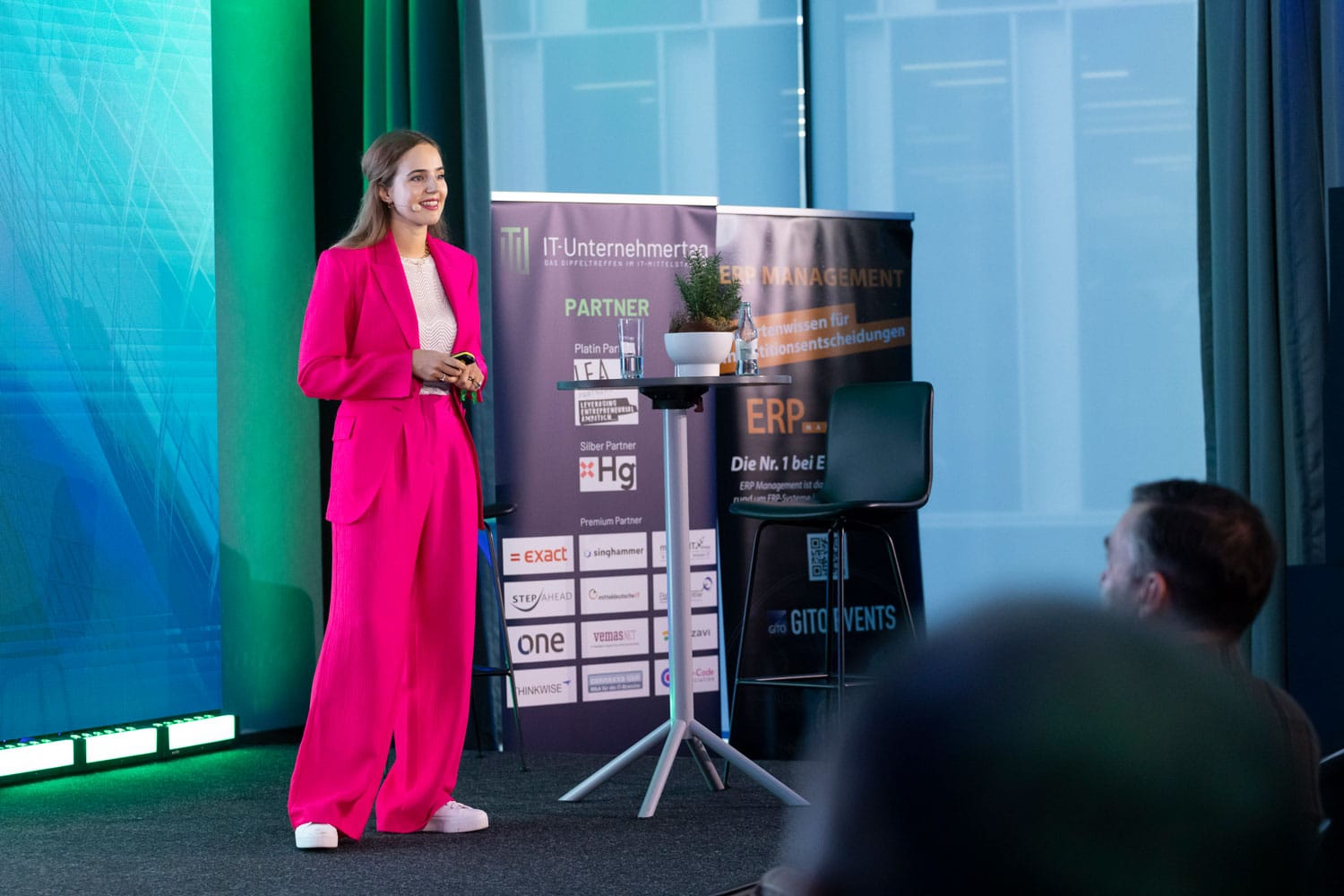 Speaker Room 2025-18